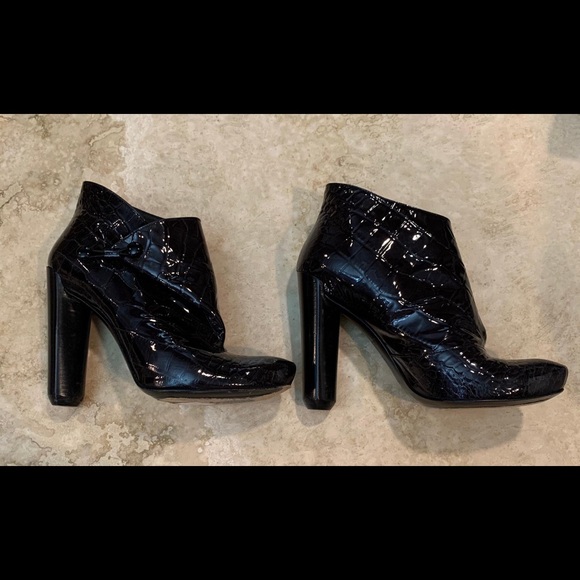 Louis Vuitton Croc Embossed Booties - Picture 3 of 7